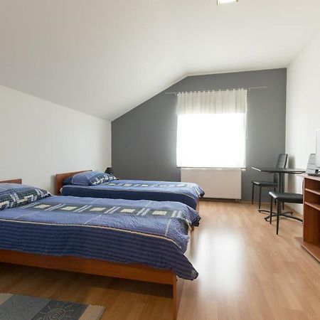 Guesthouse Capistro Bilje ภายนอก รูปภาพ